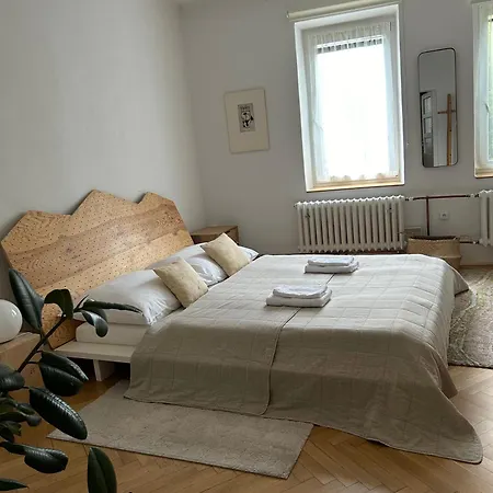 Prostorny U Centra Zlina S Atmosferou Venkova Zlín